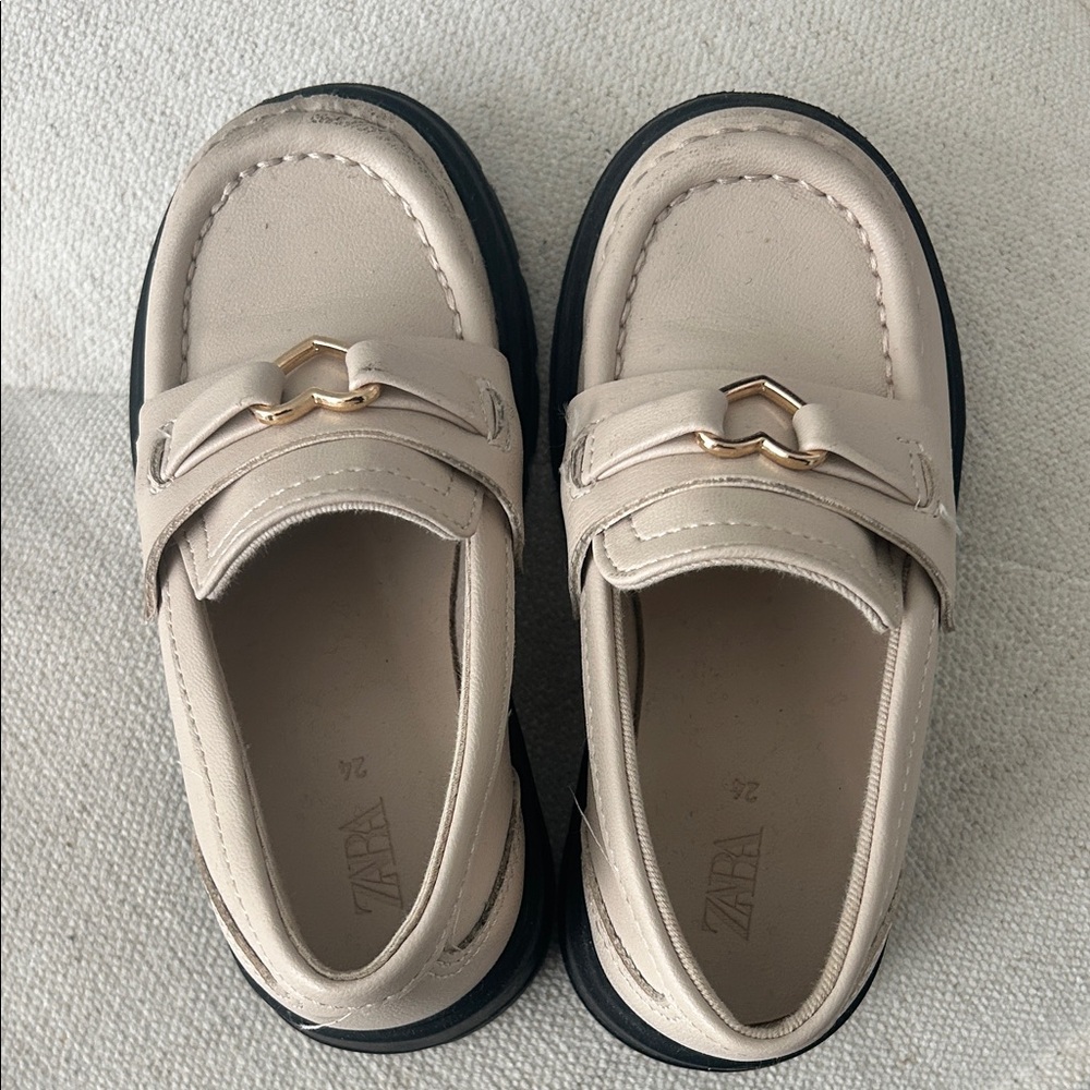 Zara Kids Beige Dress Shoes with Black Soles